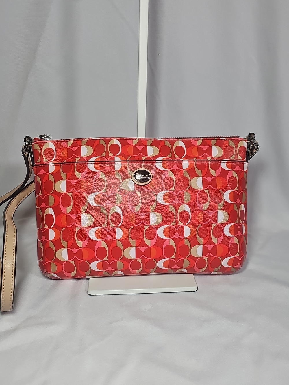 Coach Peyton East West Swingback Red & White C